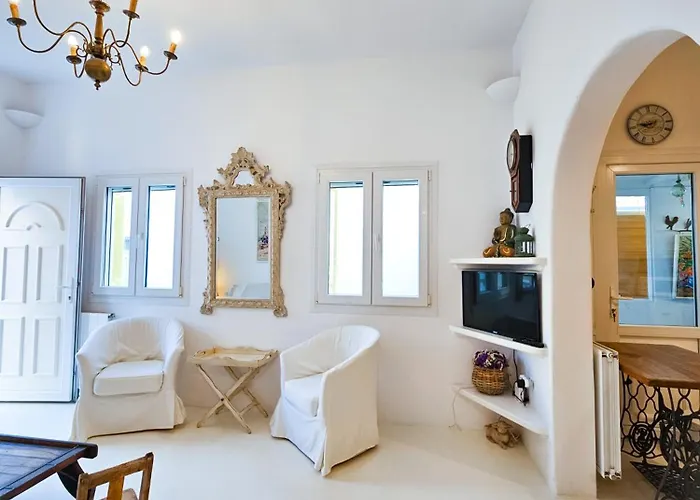 Апартаменты Nikis Town